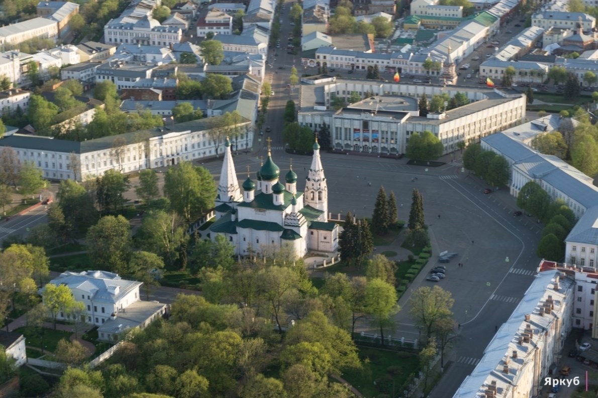 центральная площадь в ярославле